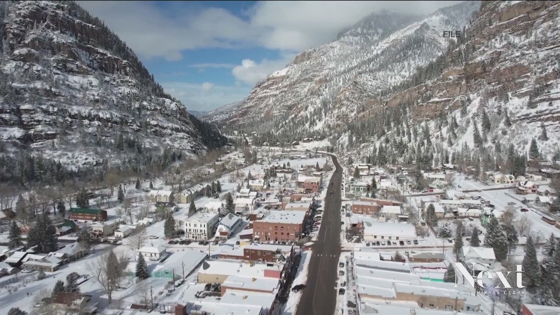 Local paper in Ouray, Colorado, had all newspapers stolen after running story about rape charges at police chief's house. Suspect says it was to protect the victim.