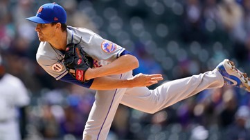 DeGrom strikes out 9 in row as Mets split with Rockies