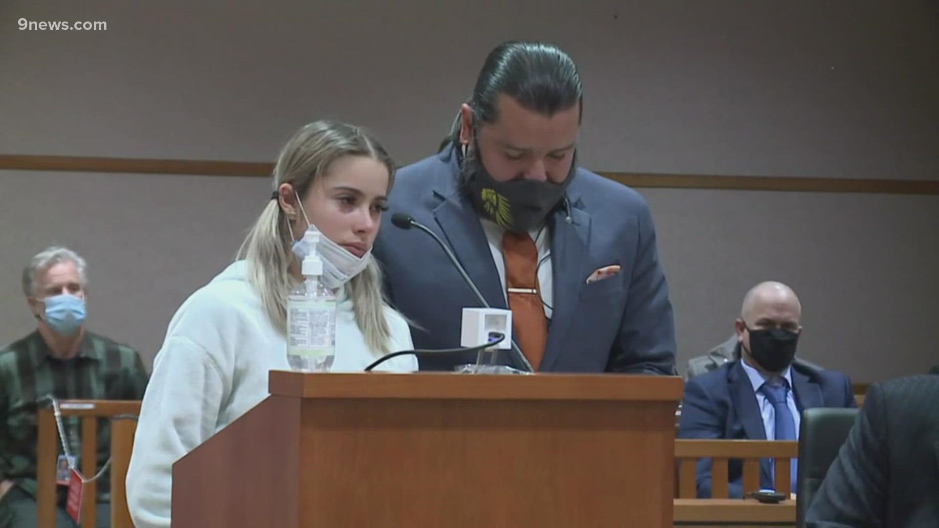 La esposa de Rogel Aguilera-Mederos, el conductor condenado en el accidente mortal de la I-70 que dejó a cuatro muertos, habla durante su sentencia.
