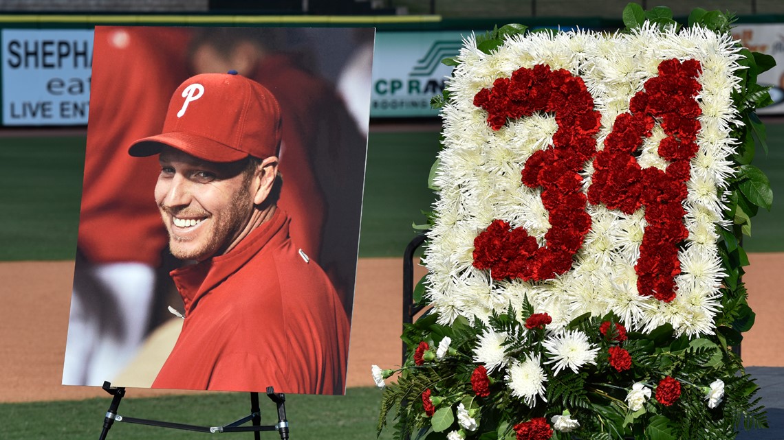 No team logo for Roy Halladay's plaque in Hall of Fame, widow says