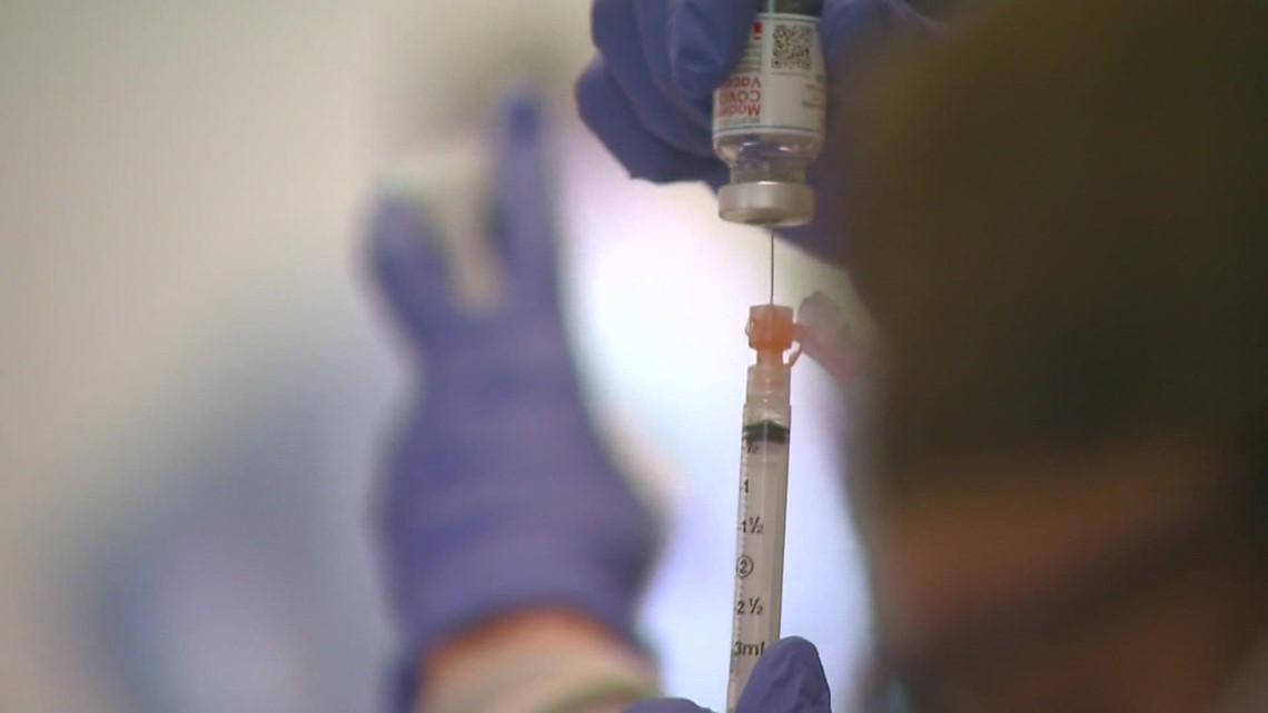 Colorado ends vaccination mandate for healthcare workers, federal requirement still applies to most