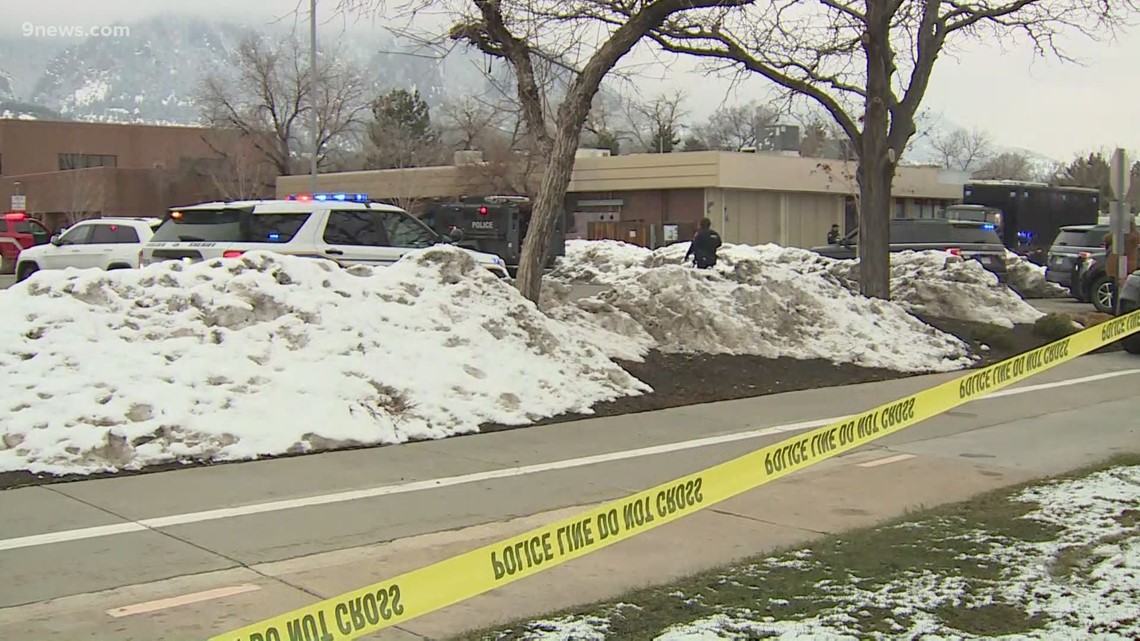 Boulder Police responding to active shooter situation at King Soopers ...
