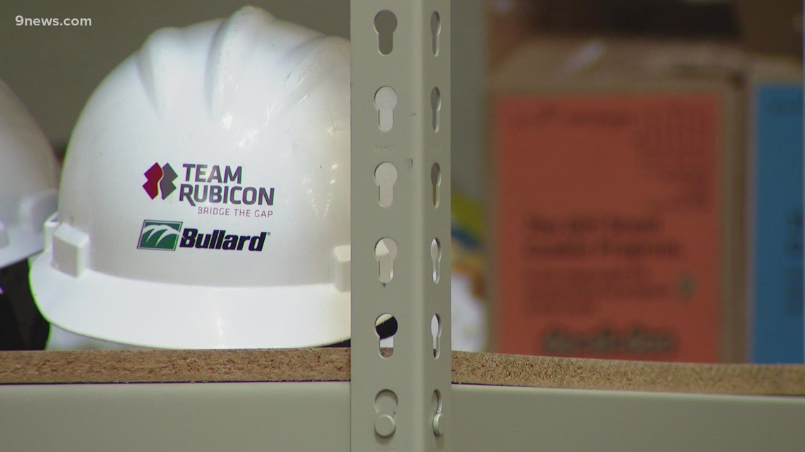 Relawan Tim Rubicon Colorado berharap dapat membantu korban tornado