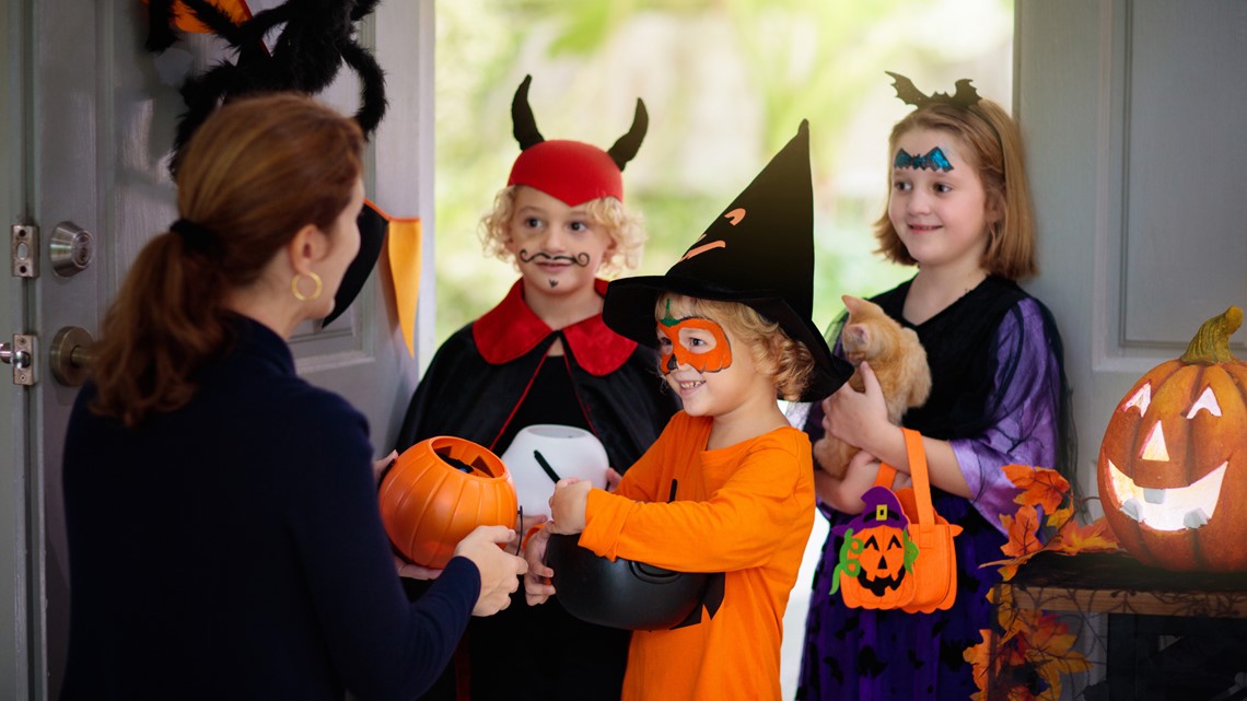 Halloween trickortreat guide around Denver area