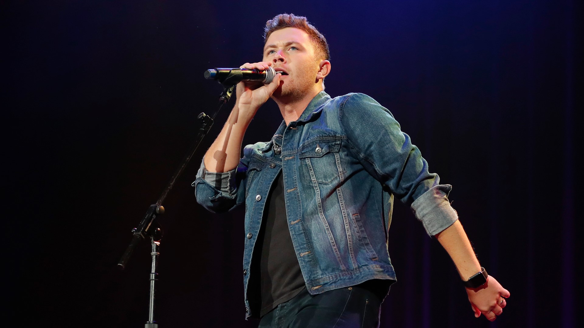 Justin Moore, Scotty McCreery join Denver KYGO Hoobajoob concert