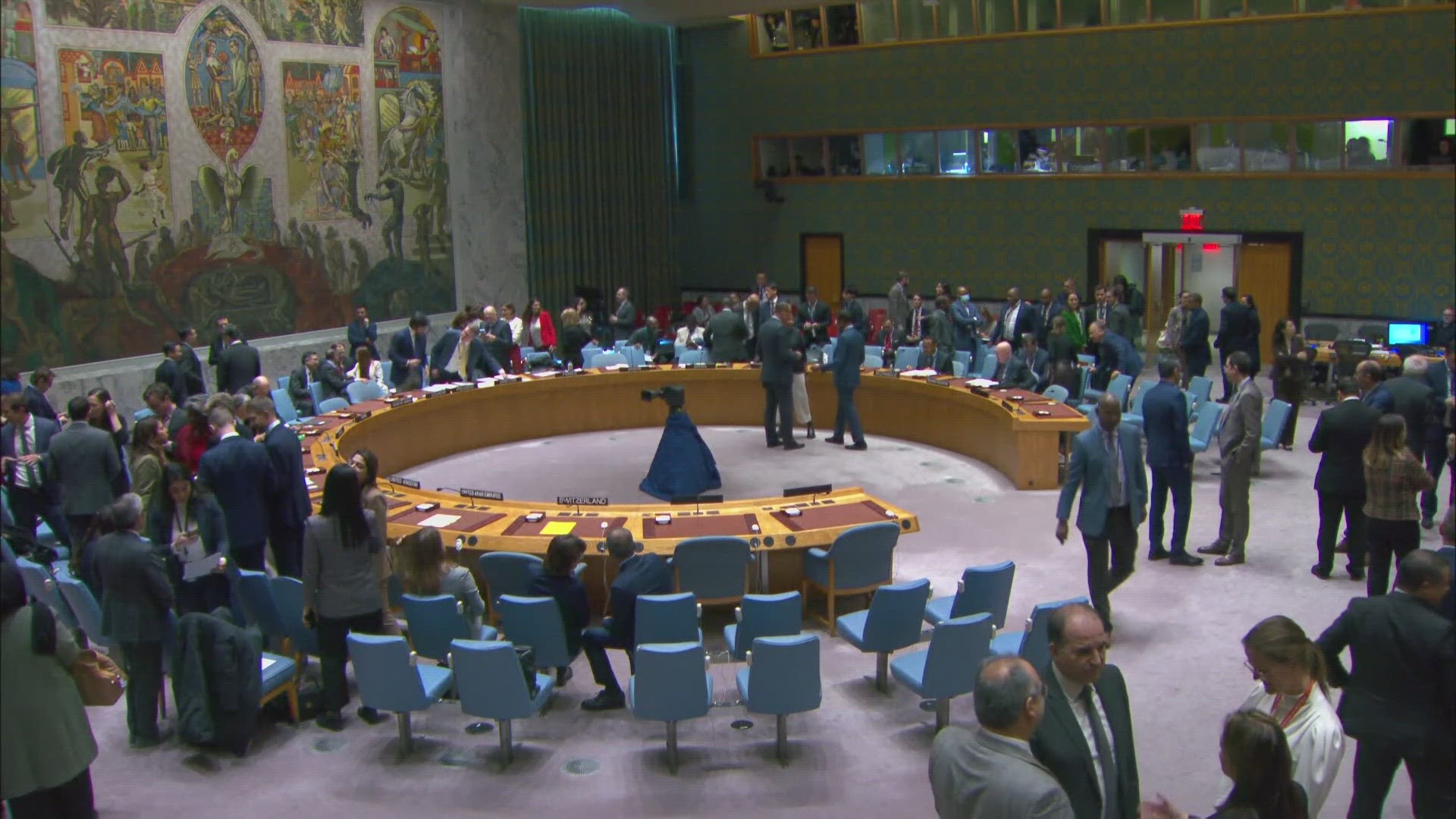 The Security Council passed a long-delayed resolution on the Gaza strip that lays the groundwork for an eventual ceasefire.