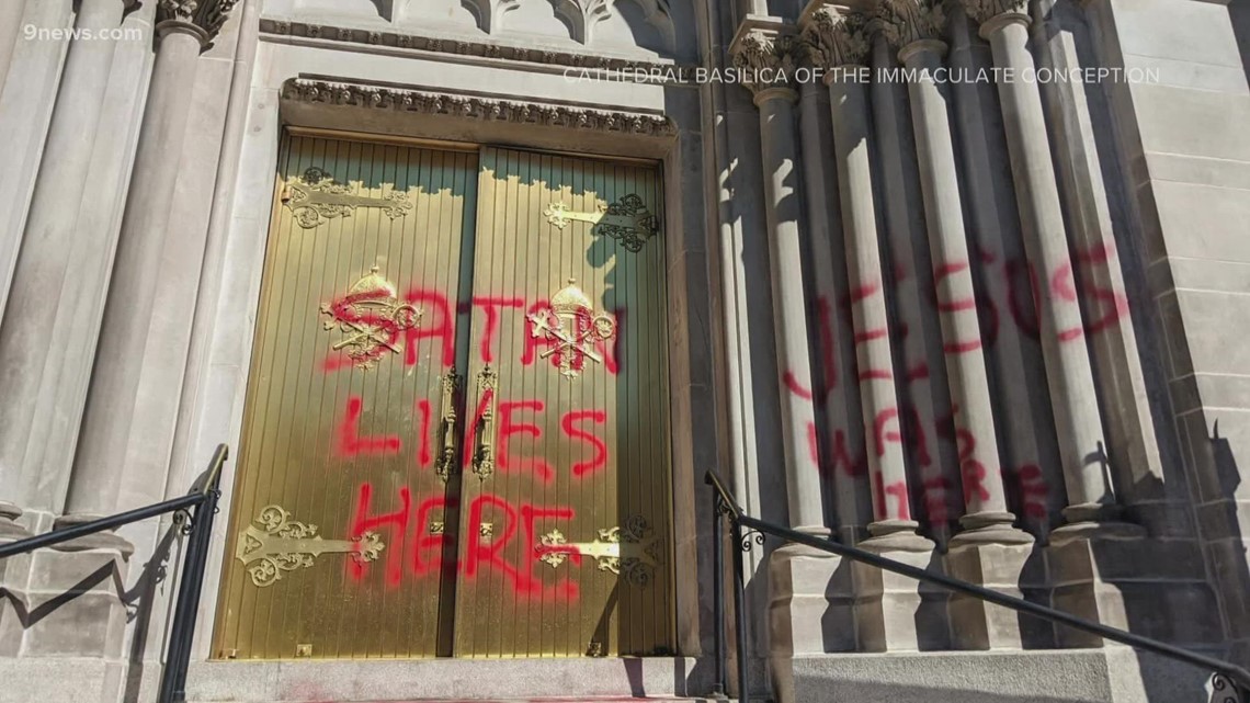 Tersangka dalam vandalisme gereja Denver dalam tahanan