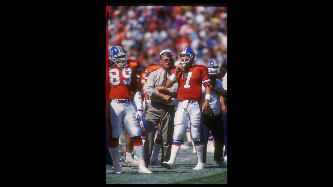 SEP 5 1988; Football - Denver Broncos - 1988 - Game 1; John Elway; News  Photo - Getty Images