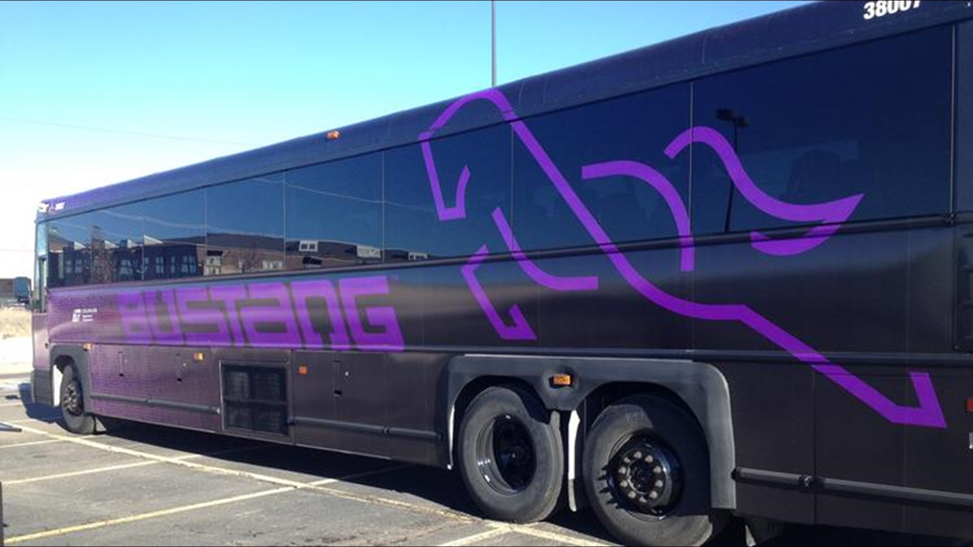 CDOT's Bustang service launches pilot program to Estes Park