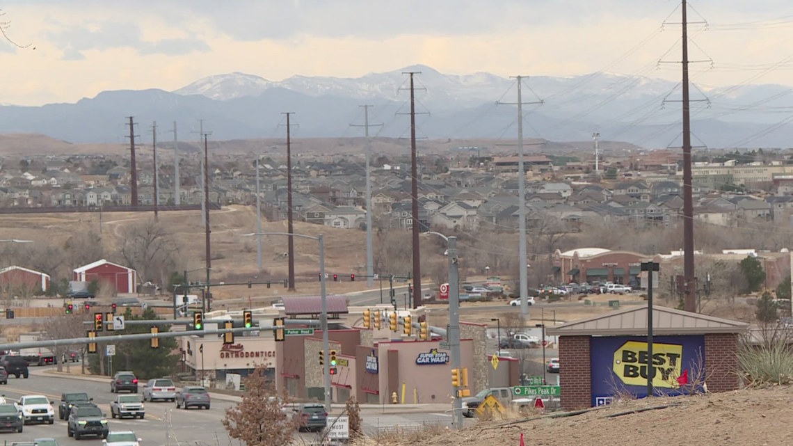 Why did the Xcel power fail for 195,000 customers on Sunday?