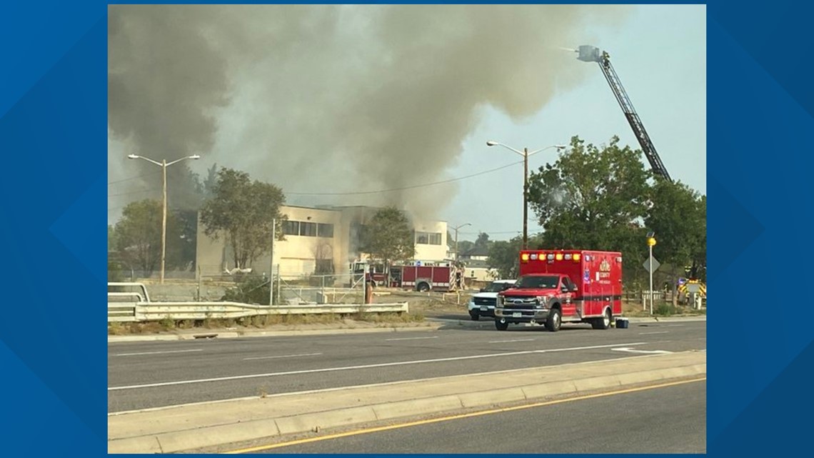 Abandoned building on Federal Boulevard catches fire | 9news.com