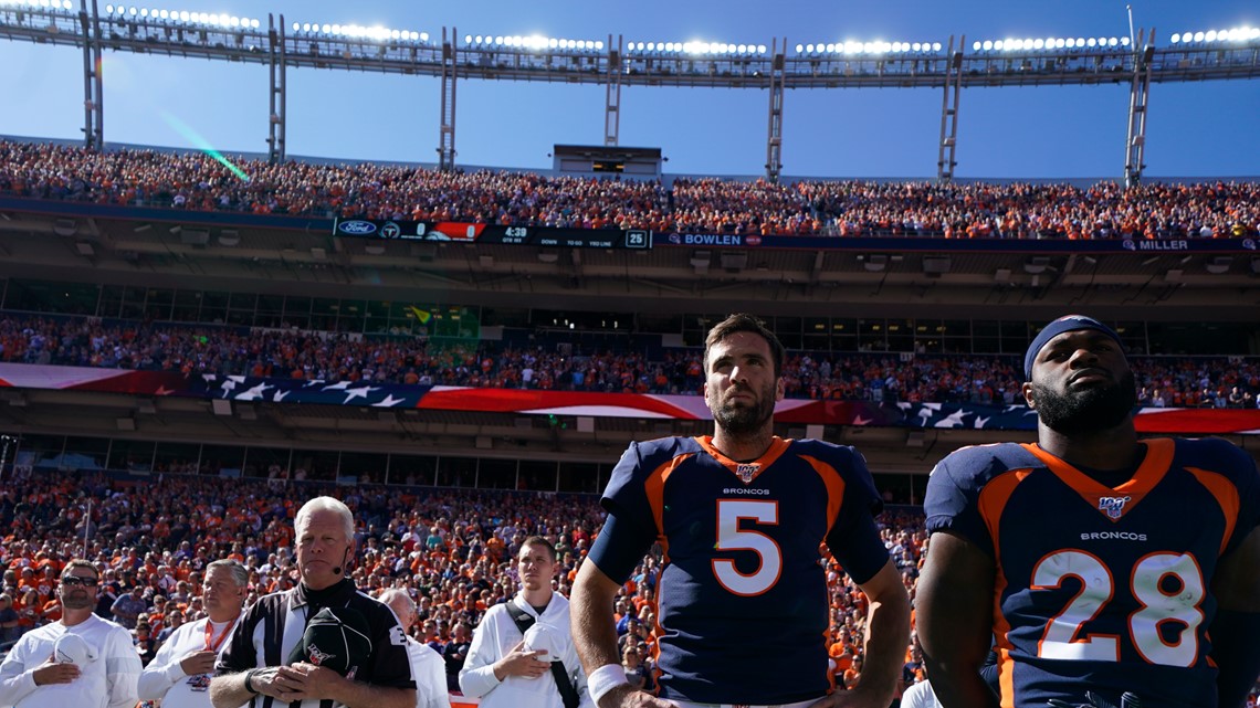 Mike Klis on X: Shannon Sharpe, John Elway, Peyton Manning on Broncos  sideline pregame. #9sports  / X