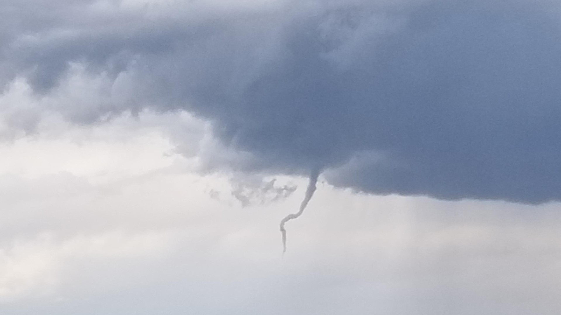 Colorado severe weather Funnel clouds spotted in Aurora, Elizabeth