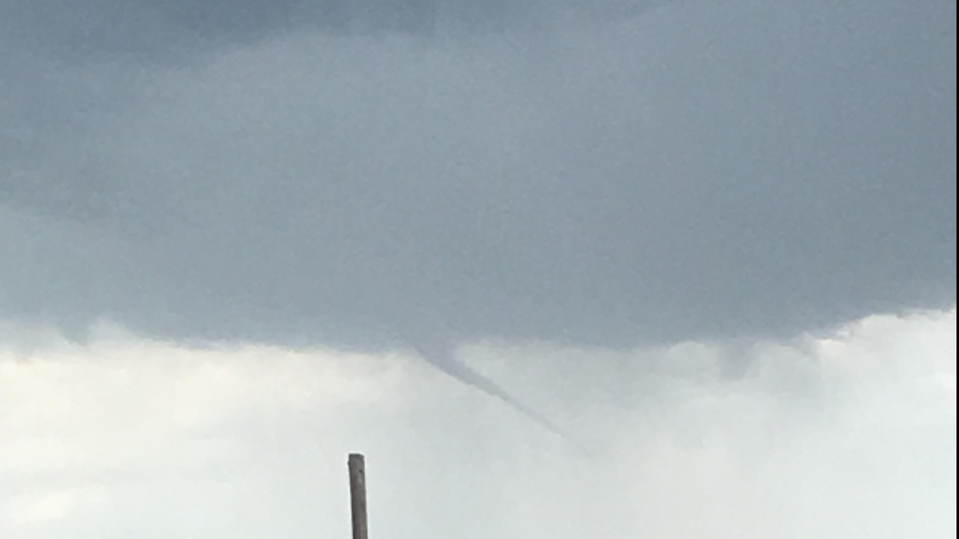 Colorado severe weather: Funnel clouds spotted in Aurora, Elizabeth ...