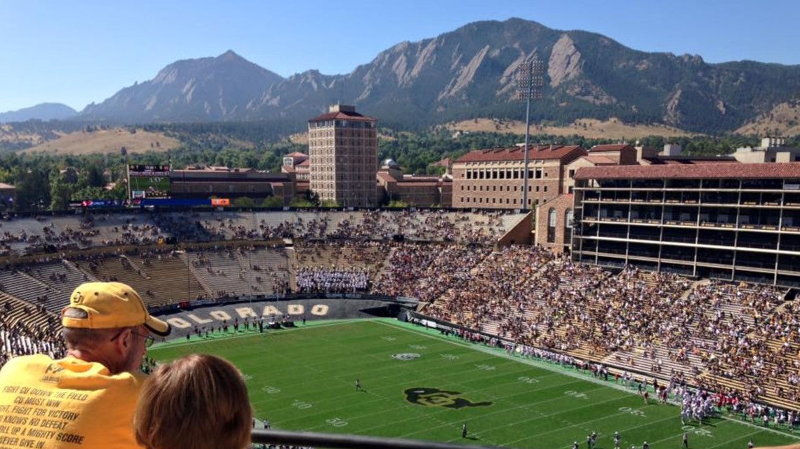 CU Buffs lance le nouveau système de son du stade Folsom Field pour