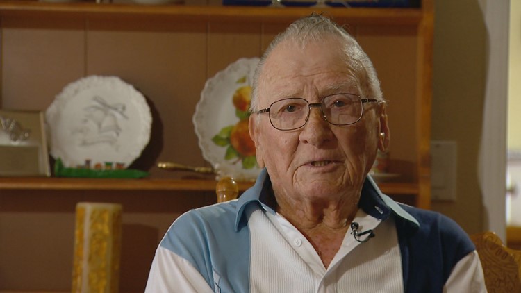 Donald Stratton, survivor of attack on USS Arizona at Pearl Harbor, dies at 97