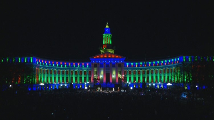 City And County Building Christmas Lights 2022 Denver's City And County Building Lights Up For Holidays | 9News.com