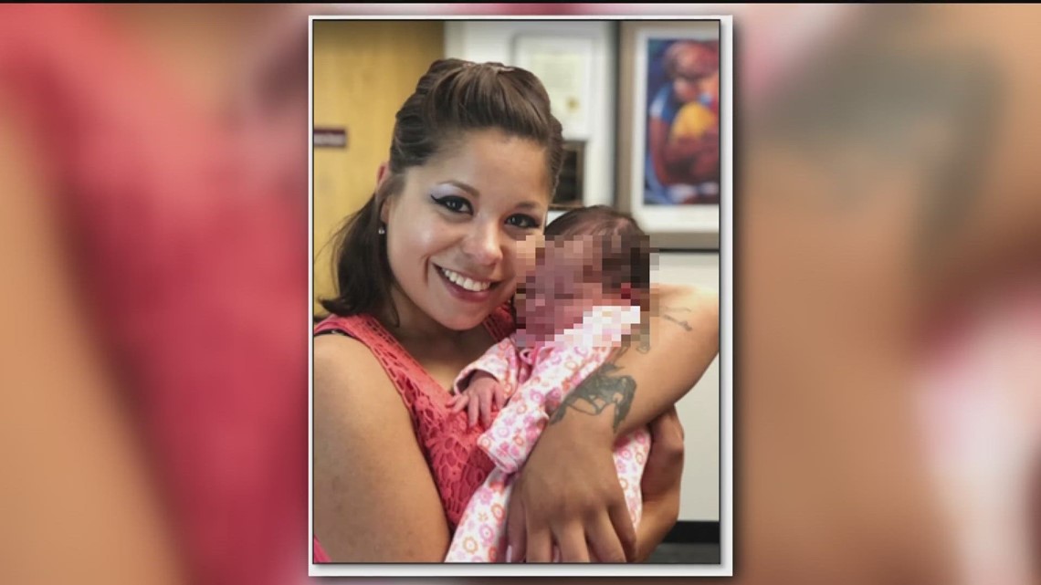 Officer Killed Pregnant Woman As She Was Driving Away Lawsuit Claims 5793