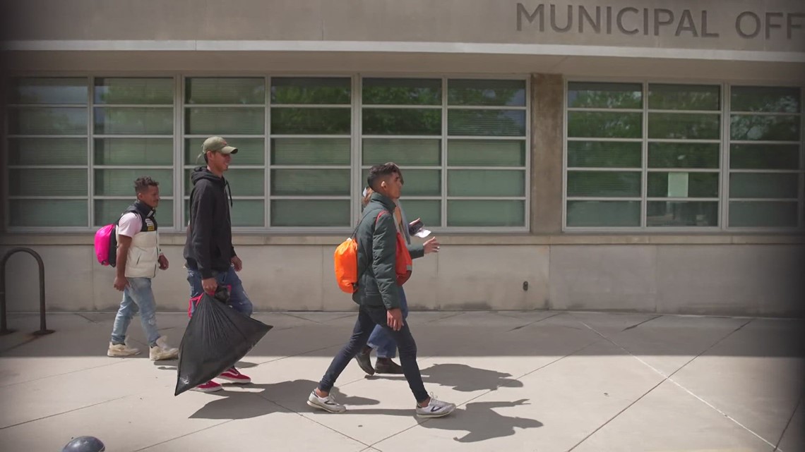 Migrants in Denver react to change in length of stay policy - Vimarsana News