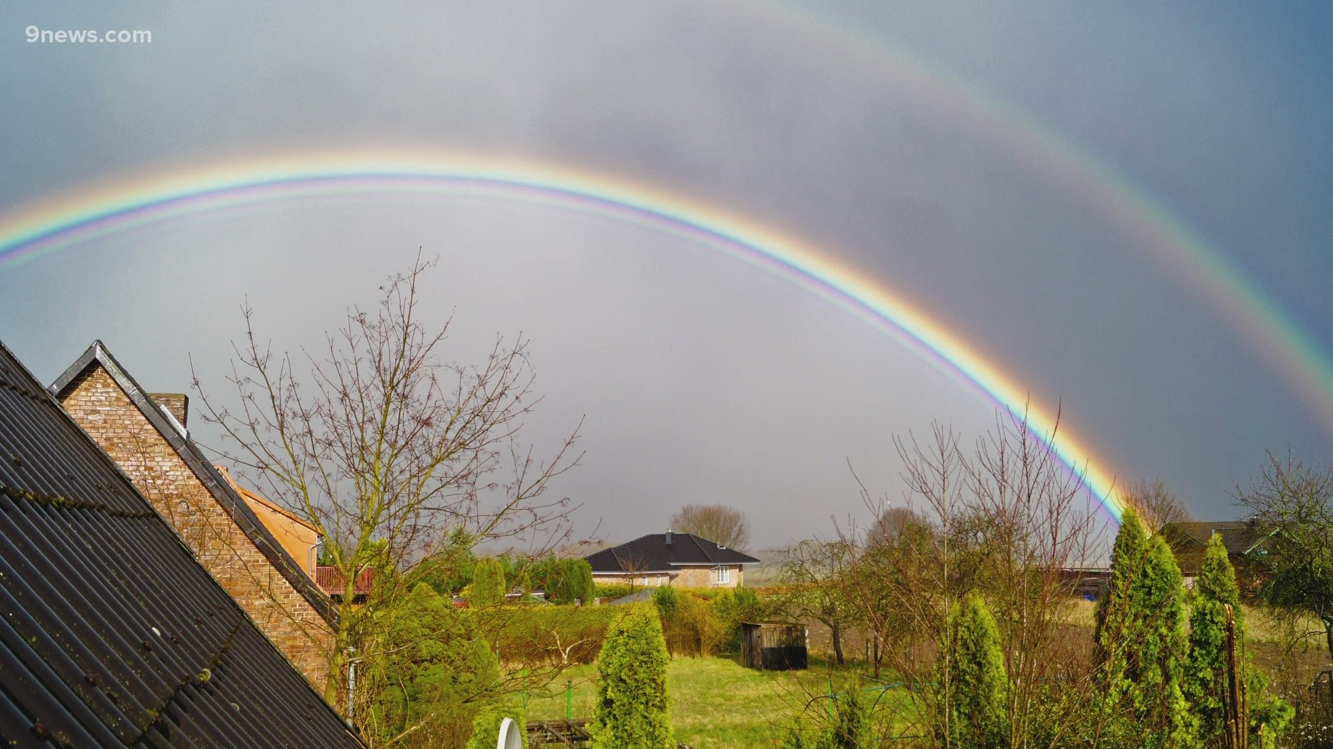 Meteorologist Cory Reppenhagen explains the science behind the color patterns in a double rainbow.