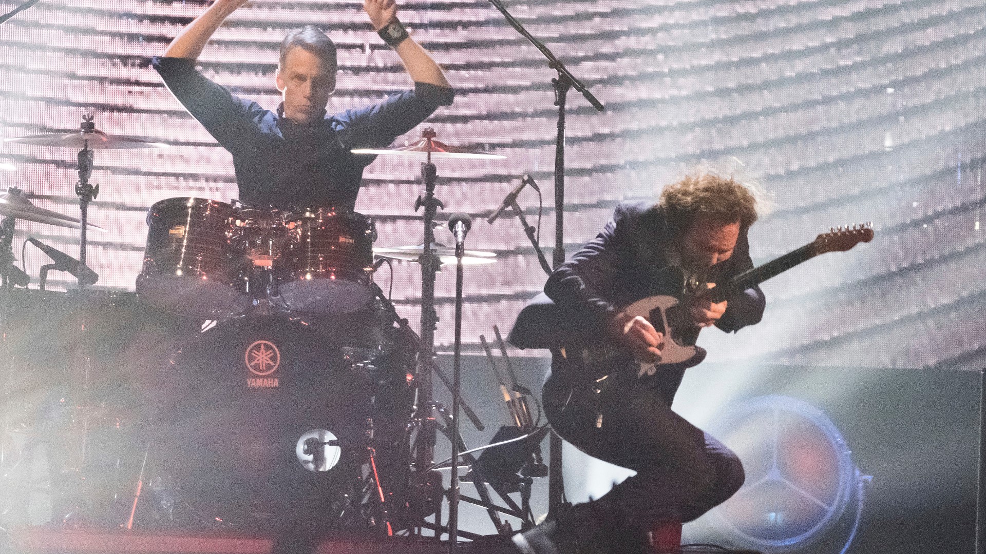 Pearl Jam announces April concert in Denver