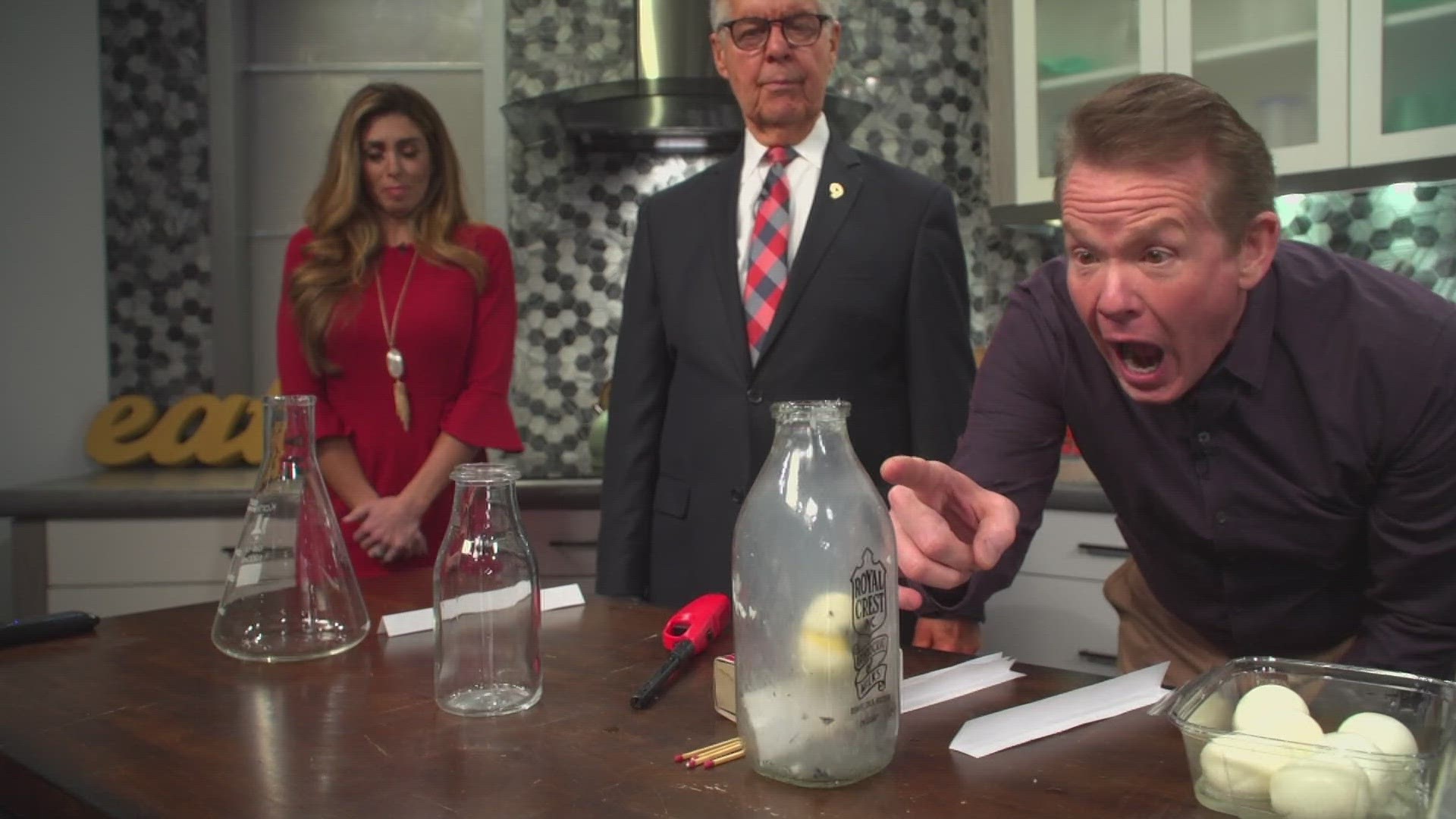 Science guy Steve Spangler demonstrates his egg in the bottle experiment for the 9NEWS Mornings team.