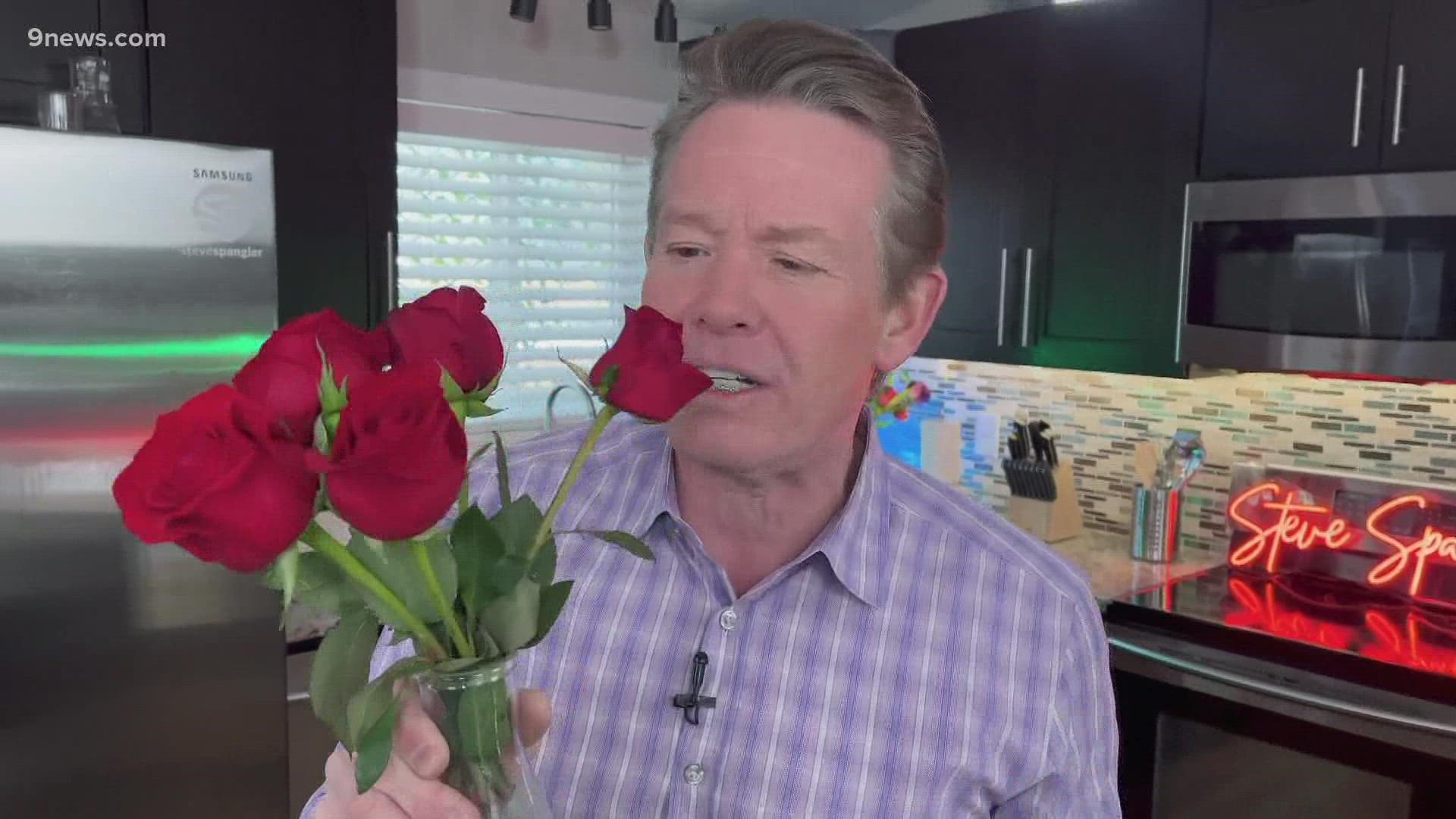 With Valentine's Day right around the corner, Science Guy Steve Spangler uses science to determine the best way to keep those flowers fresh.
