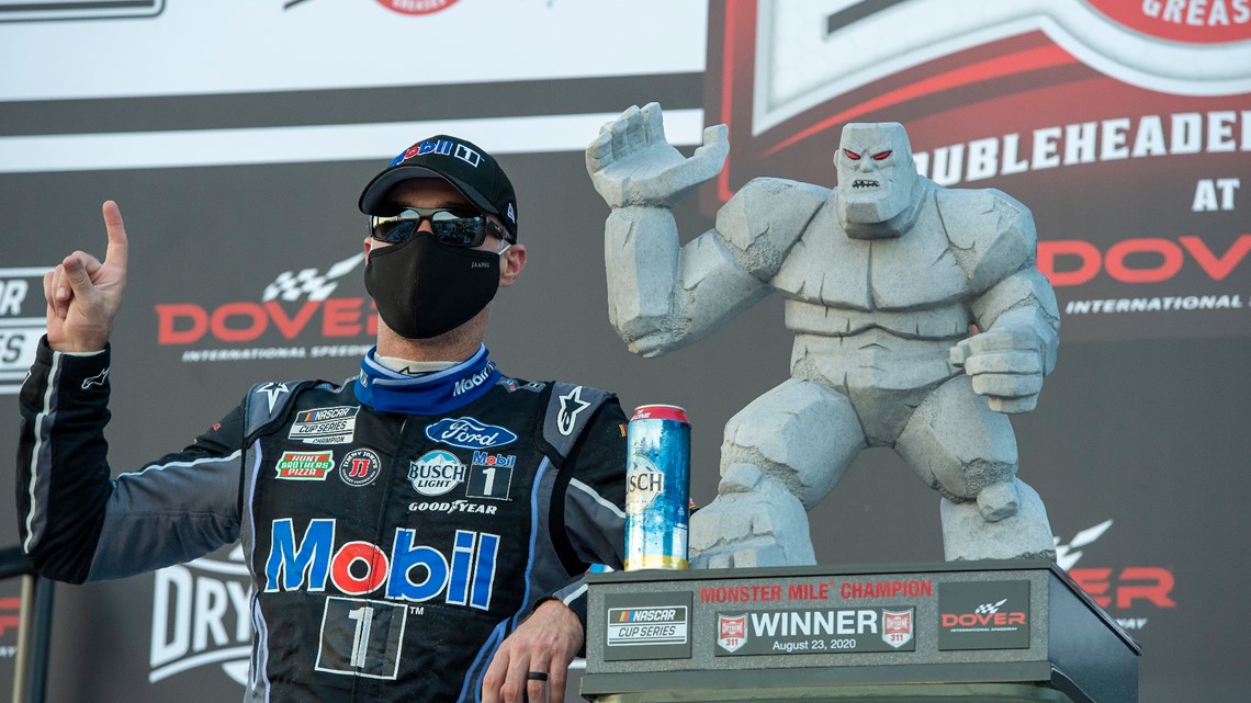 Harvick dominates at Dover for 7th Cup victory of the season | 9news.com