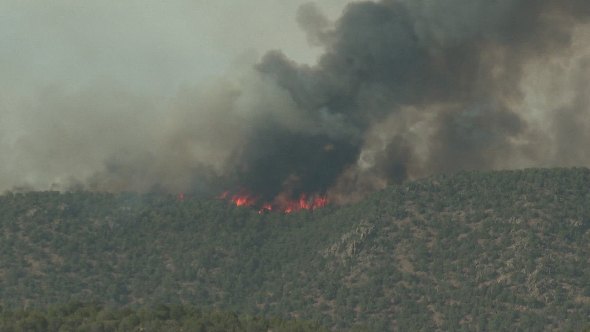 The South Rim Fire, which was started by lightning Thursday, has burned 4,160 acres with no containment as of Wednesday.