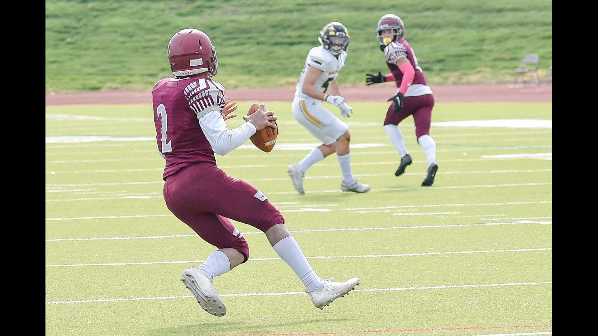 PHOTOS Arapahoe vs. Horizon football by Steve Oathout