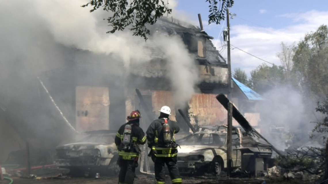 1 killed, 2 injured in Evans house fire