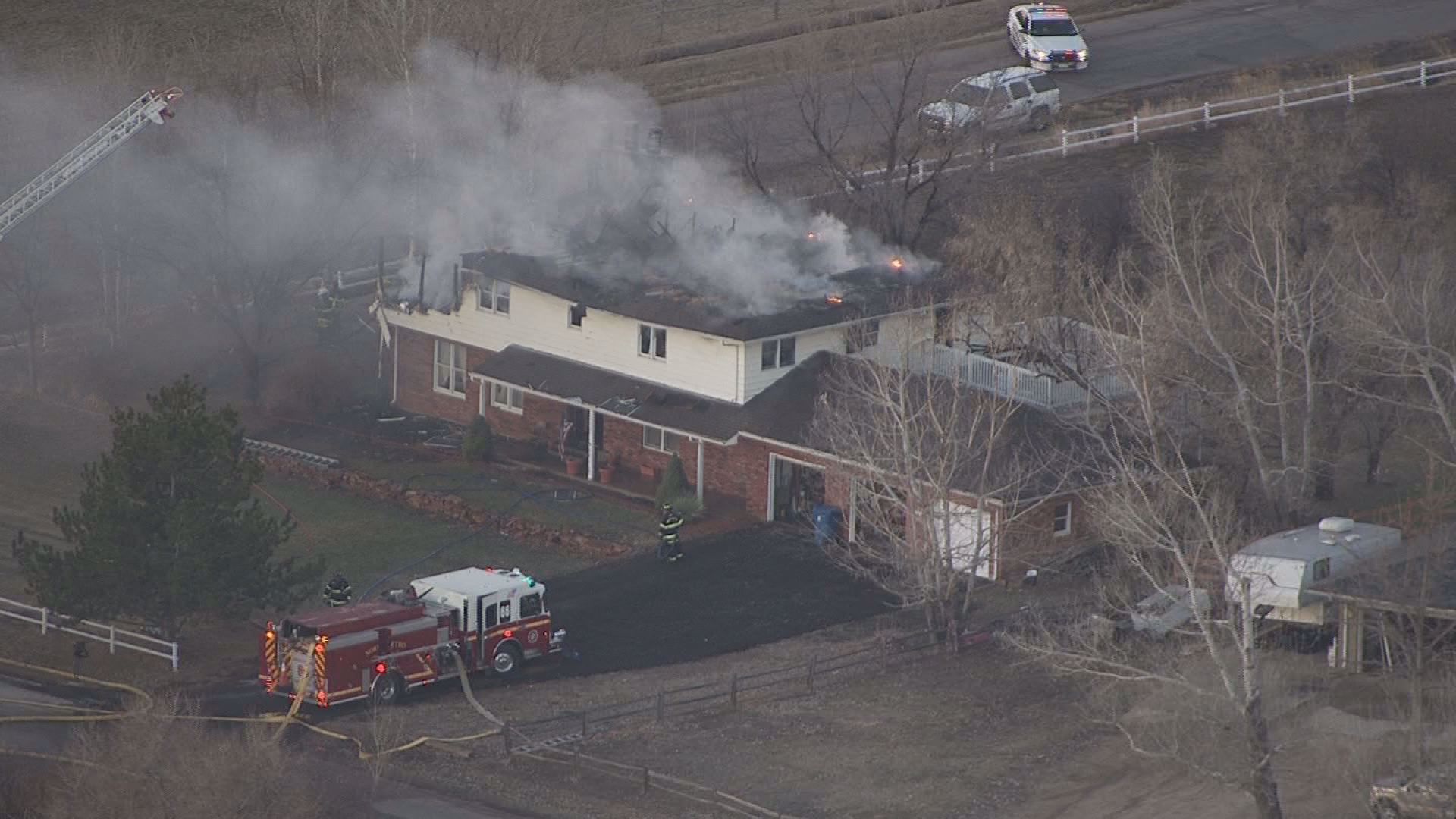 SKY9 flies over house fire in Broomfield Feb. 17, 2016 | 9news.com