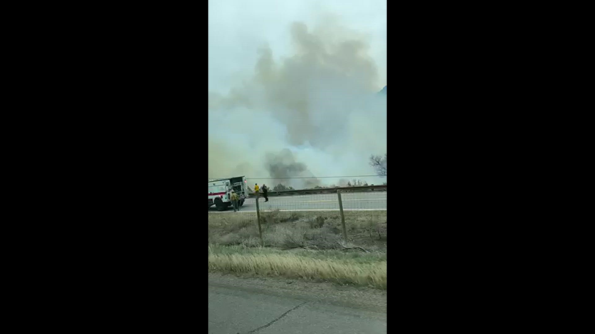 9NEWS viewer Jenna Blatchford sent us this video of the Duck Pond Fire burning next to I-70 near Gypsum.