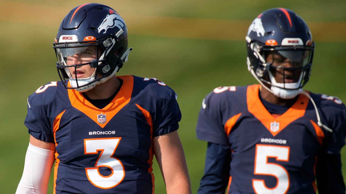 Broncos guard Graham Glasgow out for season with ankle fracture, tackle  Bobby Massie sidelined, too