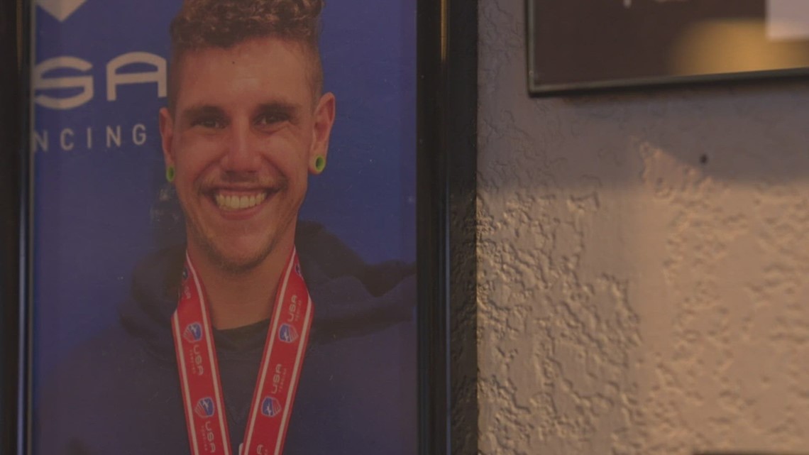 Driver arrested in deadly crash that killed fencer in Lakewood - Vimarsana News