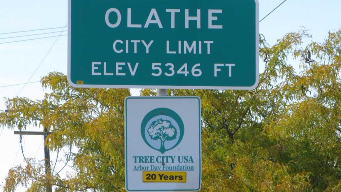How do you pronounce 'Olathe?' Colorado town known for sweet corn