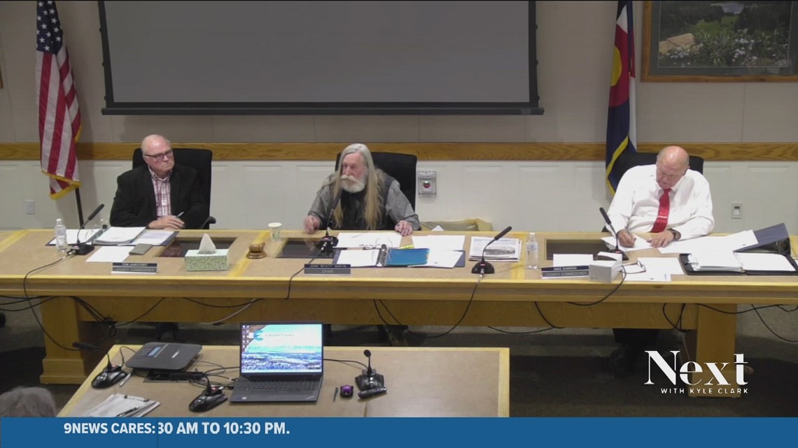 Garfield County commissioners suggests library's refusal to ban books ...
