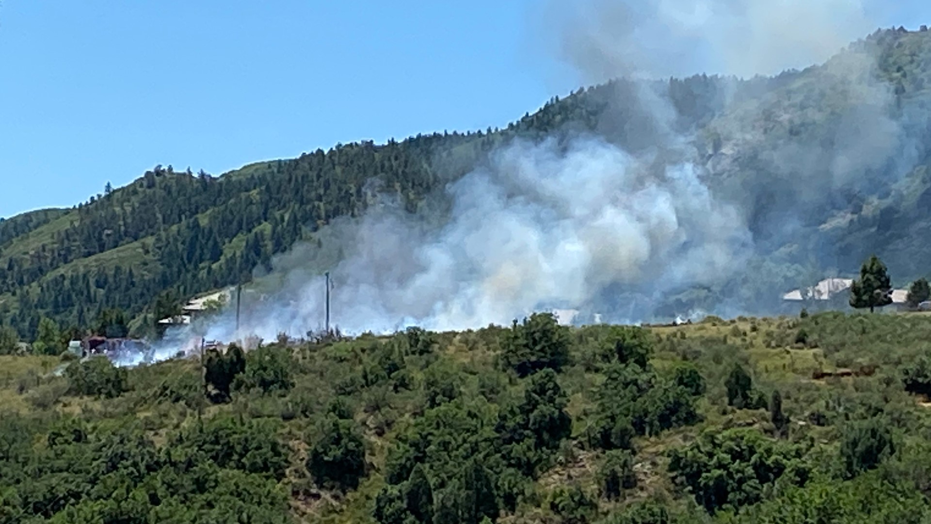 Brush fire burns near Deer Creek Canyon Park Jefferson County | 9news.com