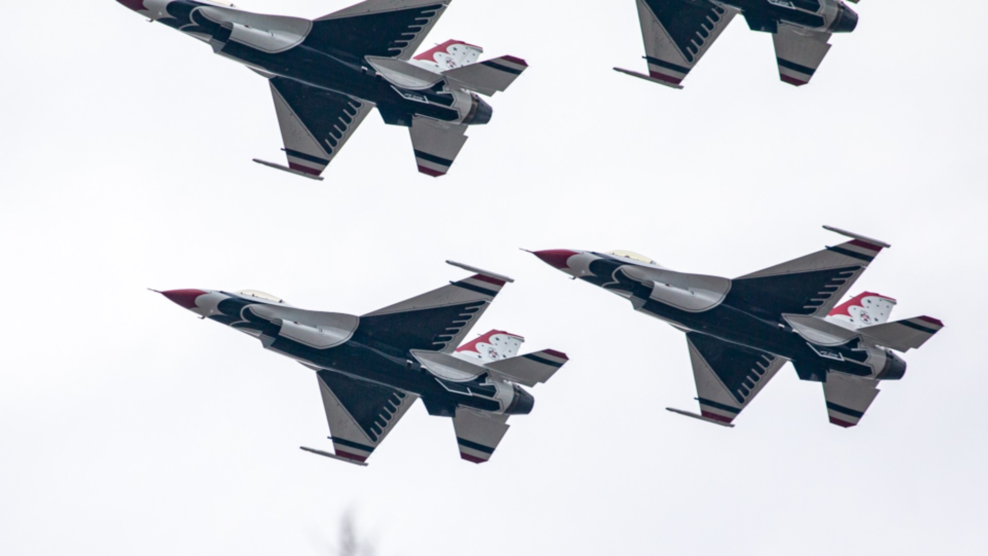 WATCH U.S. Air Force Thunderbirds fly over Colorado