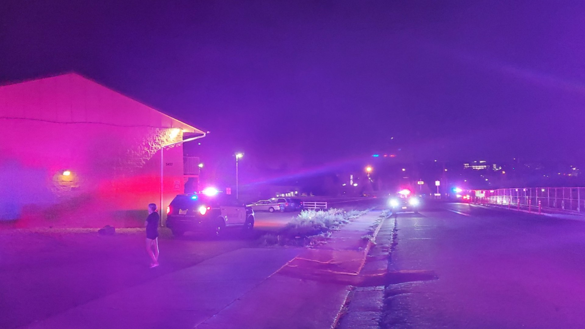 2 in critical condition after Lakewood driveby shooting