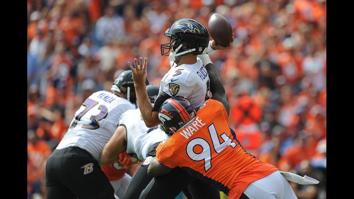 DeMarcus Ware a guest at Broncos practice, will be recognized