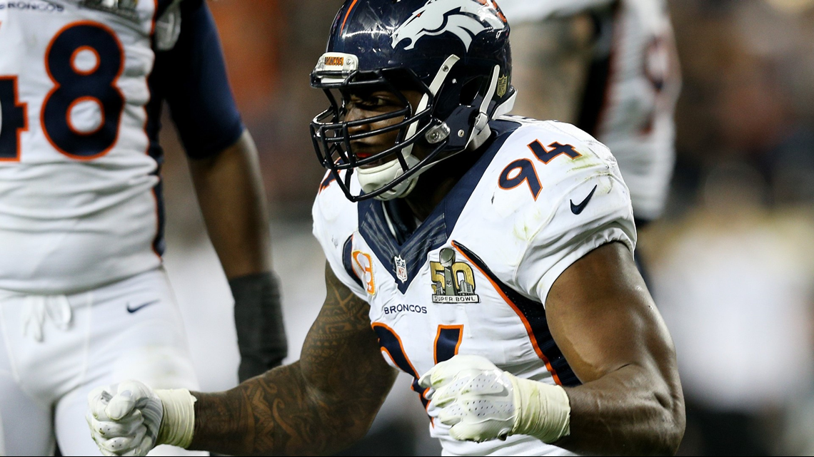 DeMarcus Ware a guest at Broncos practice, will be recognized