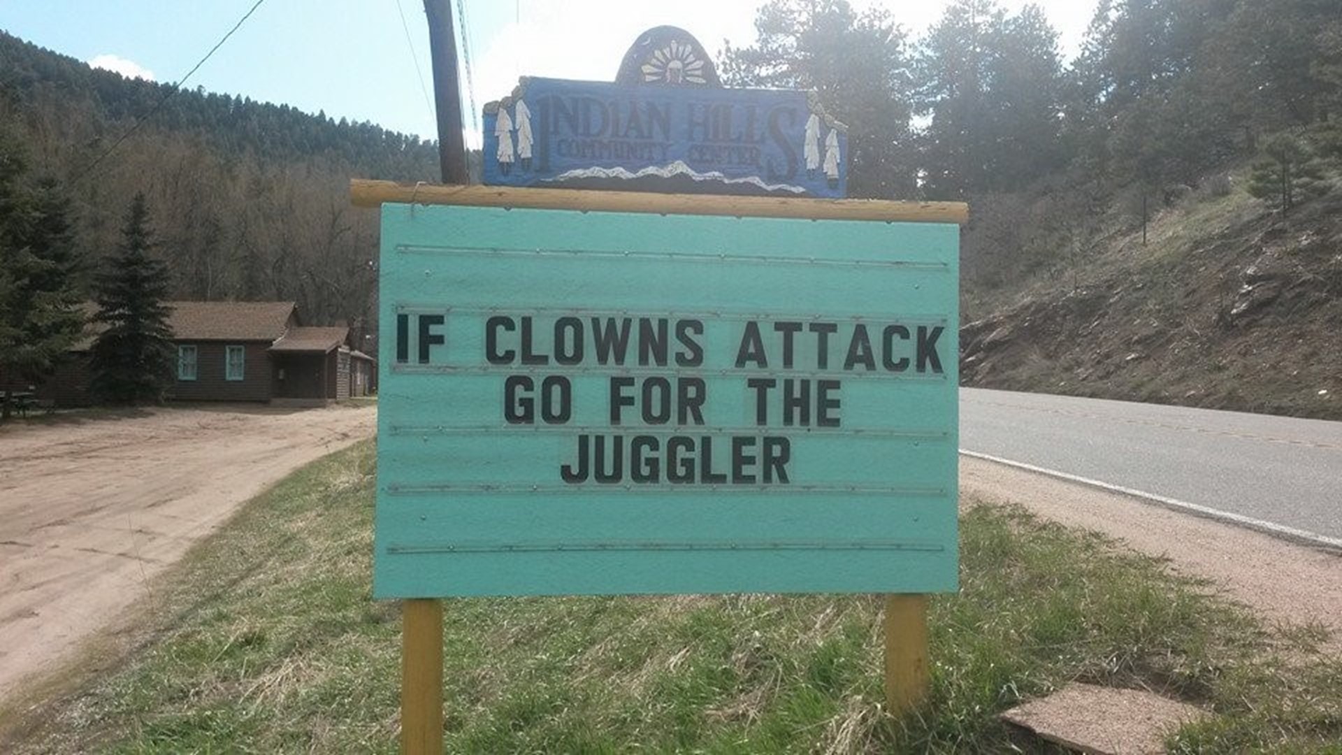 The story behind that punny sign in Indian Hills