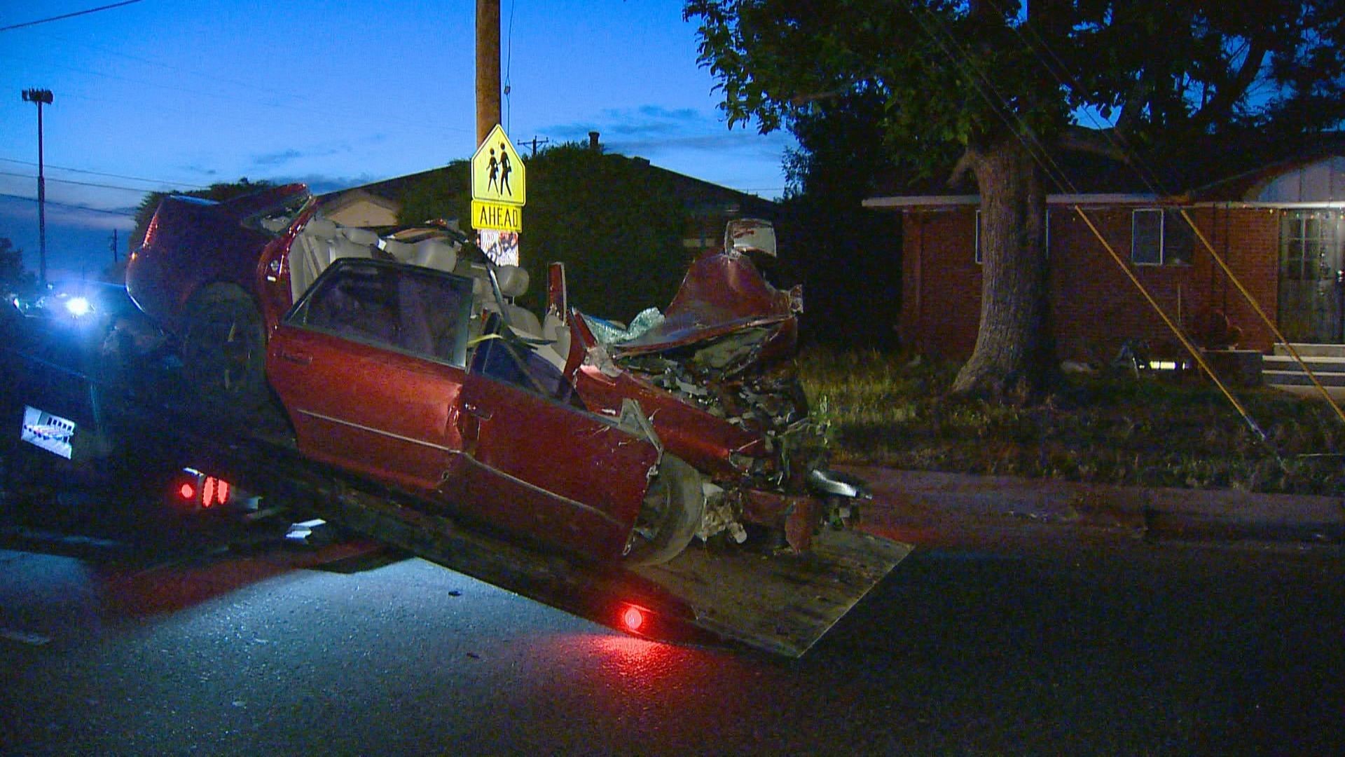 DPD: Driver Eluding Officers Crashes Into Tree | 9news.com