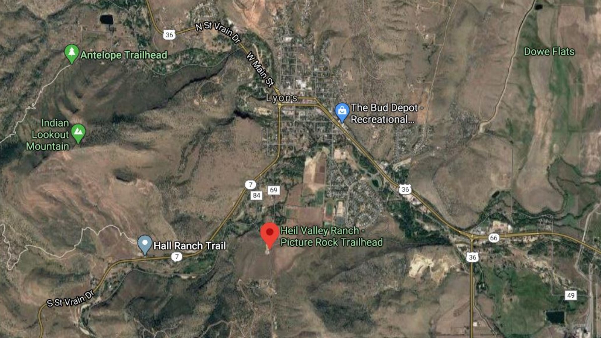 Wildfire near Lyons, 1 structure impacted