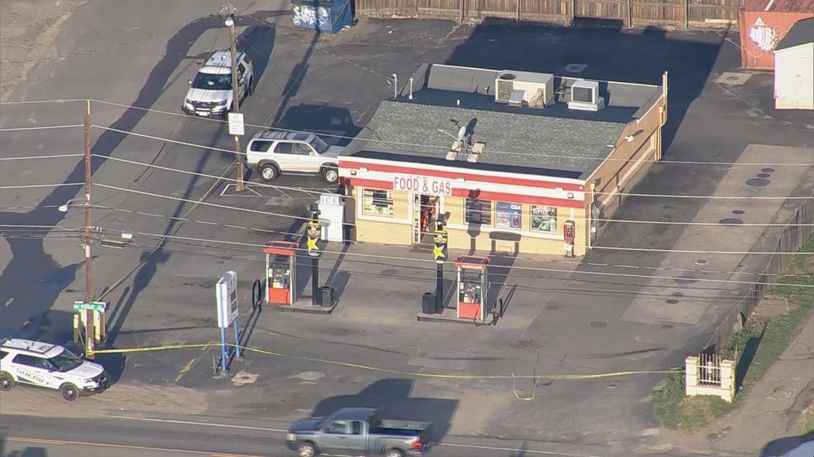 Store clerk shot during attempted robbery | 9news.com