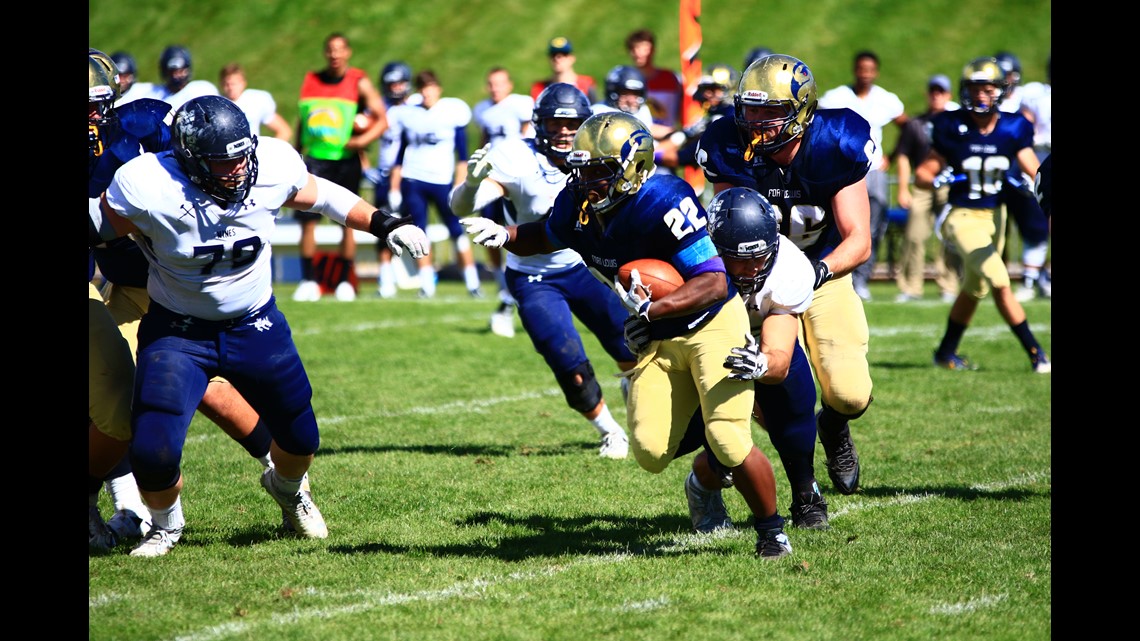 PHOTOS | Fort Lewis Skyhawks Football | 9news.com