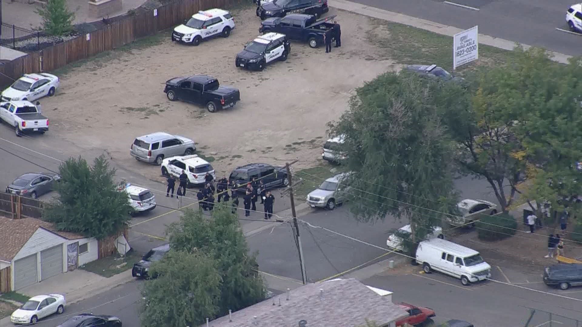 Man charged in shooting that killed 2 people, injured Aurora officer ...