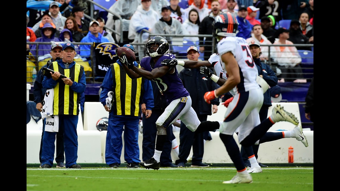 Broncos defense bails out AWOL offense with safety, two late takeaways in  11-10 win over 49ers