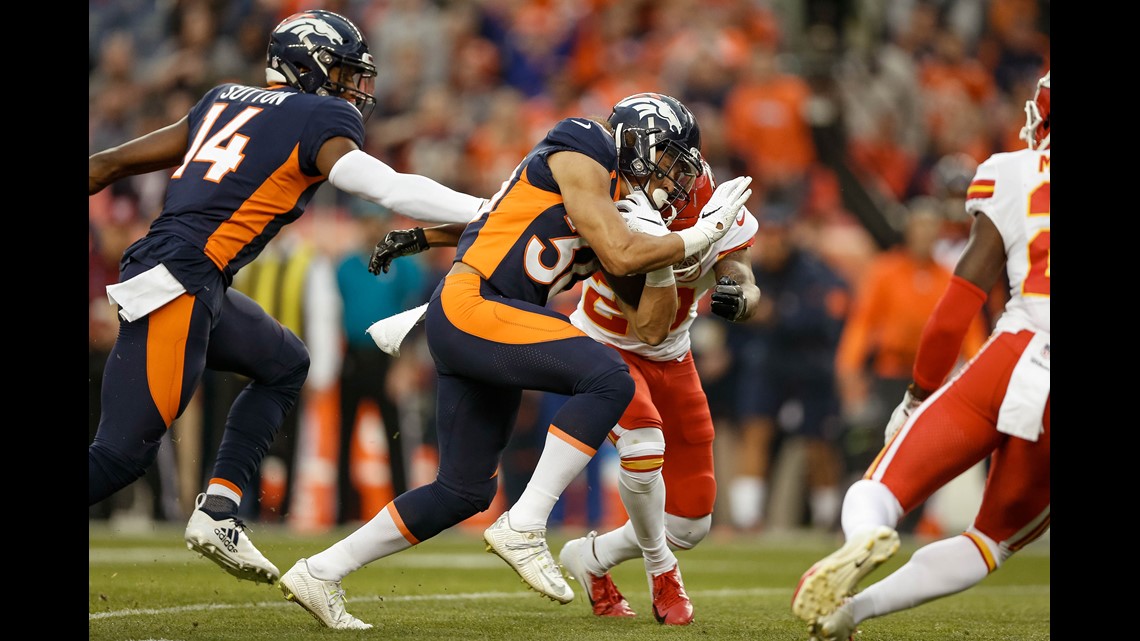 Mahomes' rally stuns Broncos, 27-23